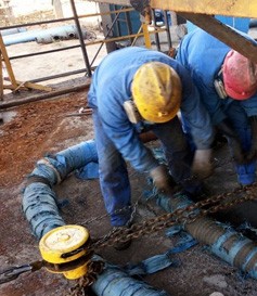 有色金屬回轉爐系統內部清理沖渣槽廢磚